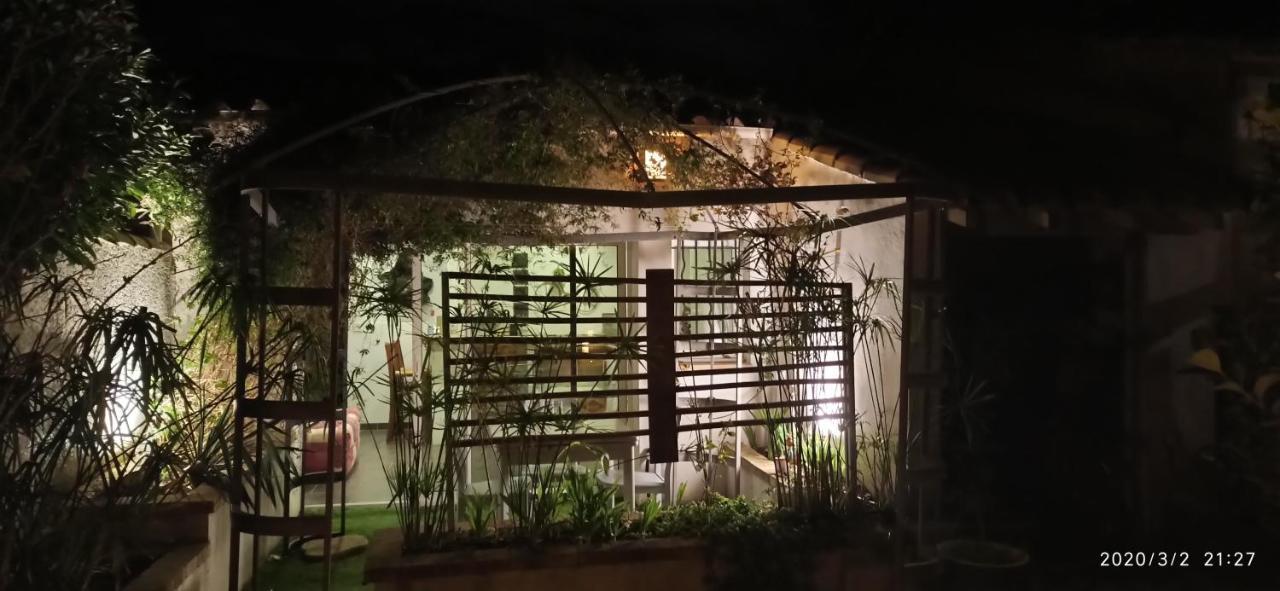 Secret Garden - Chez Gilles Et Tra - Maison D Hote -T2 Super Mignon, Neuf Et Independant , Dans Cadre Agreable Et Zen Valergues エクステリア 写真